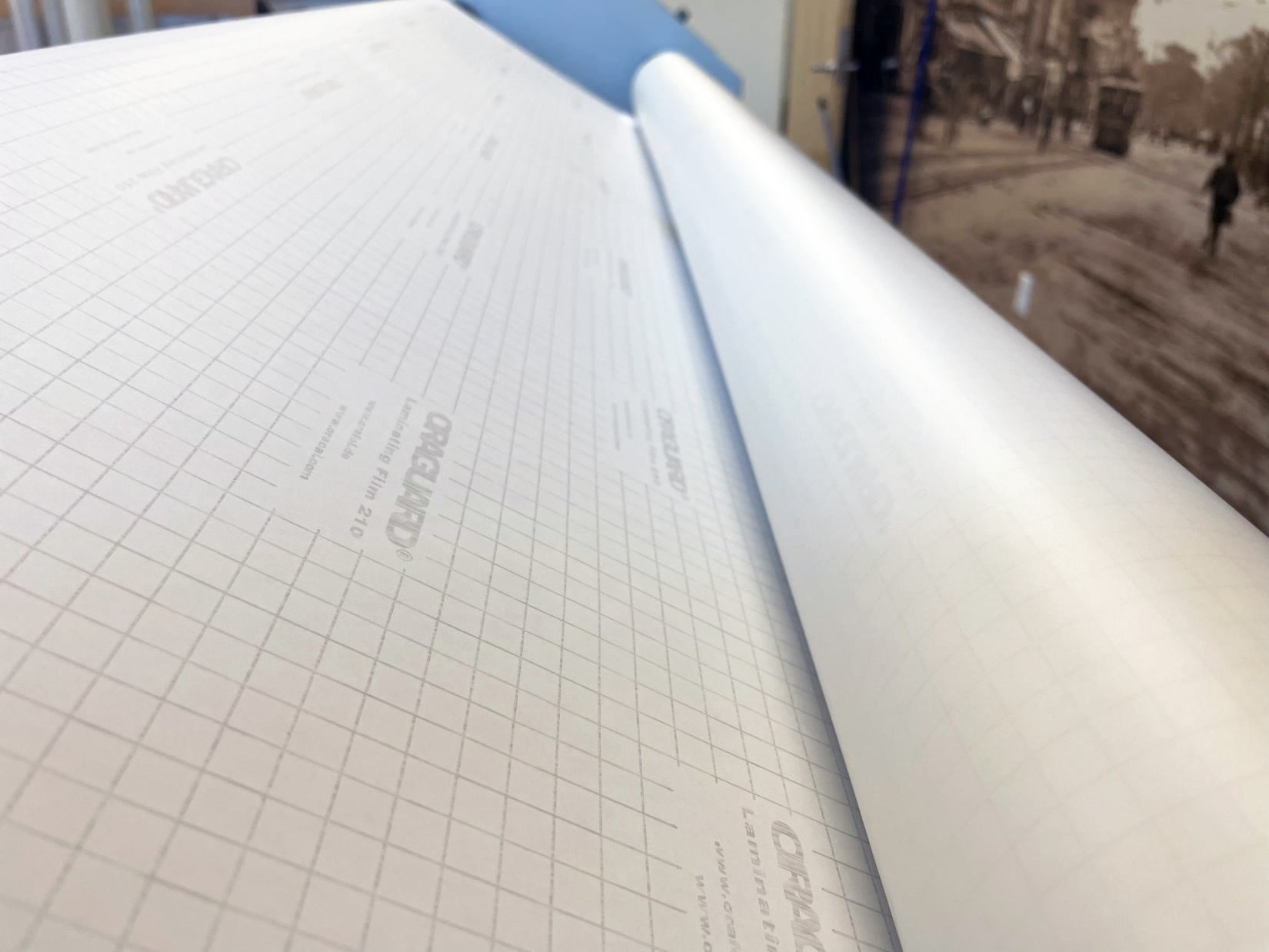 ORAGUARD 210 2.5 mil Intermediate PVC Laminating Film - Image 2